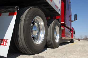 How Balancing Truck Tires Helps the Bottom Line