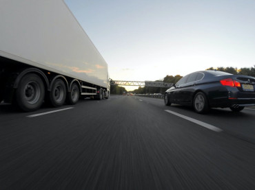 Best option for USA racing car transporter services