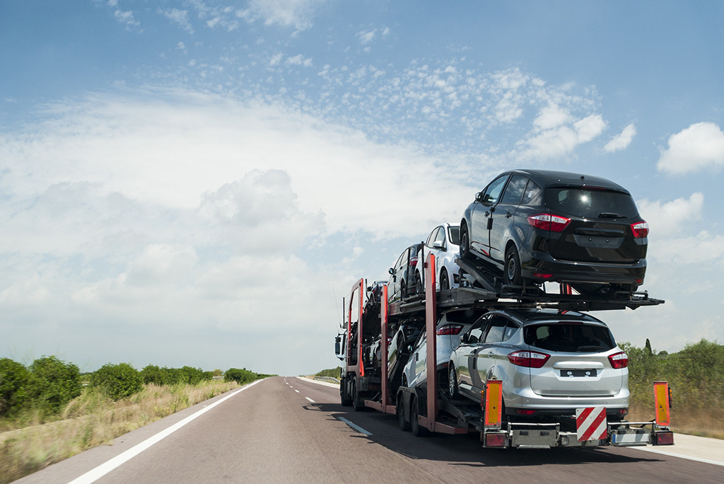 car shipping on road